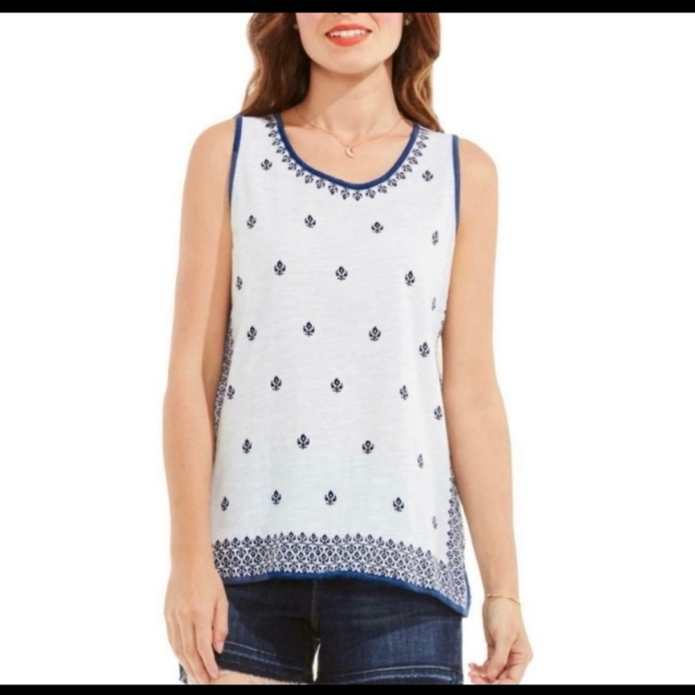 Two by Vince Camuto cotton blue and white print tank